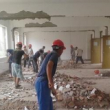 上海敲墙拆除公司